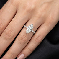 Anillo de oro blanco de 14 quilates con diamantes de laboratorio talla marquesa 2,57 CTW