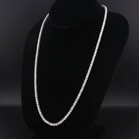 Cadena de tenis con diamantes