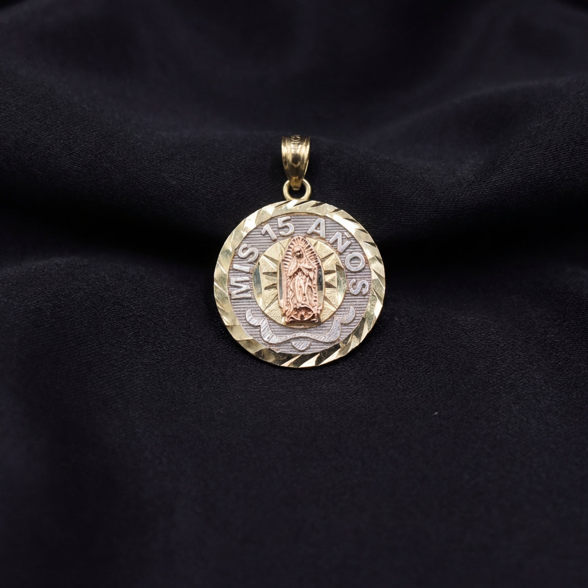 Real 10K Gold Quinceañera Mis 15 Años Pendant