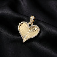 Colgante de corazón con diamante de oro de 10K real