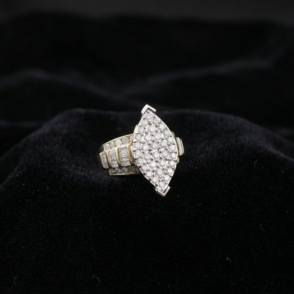 Anillo de Oro 10K auténtico con Diamantes en Forma de Marquesa
