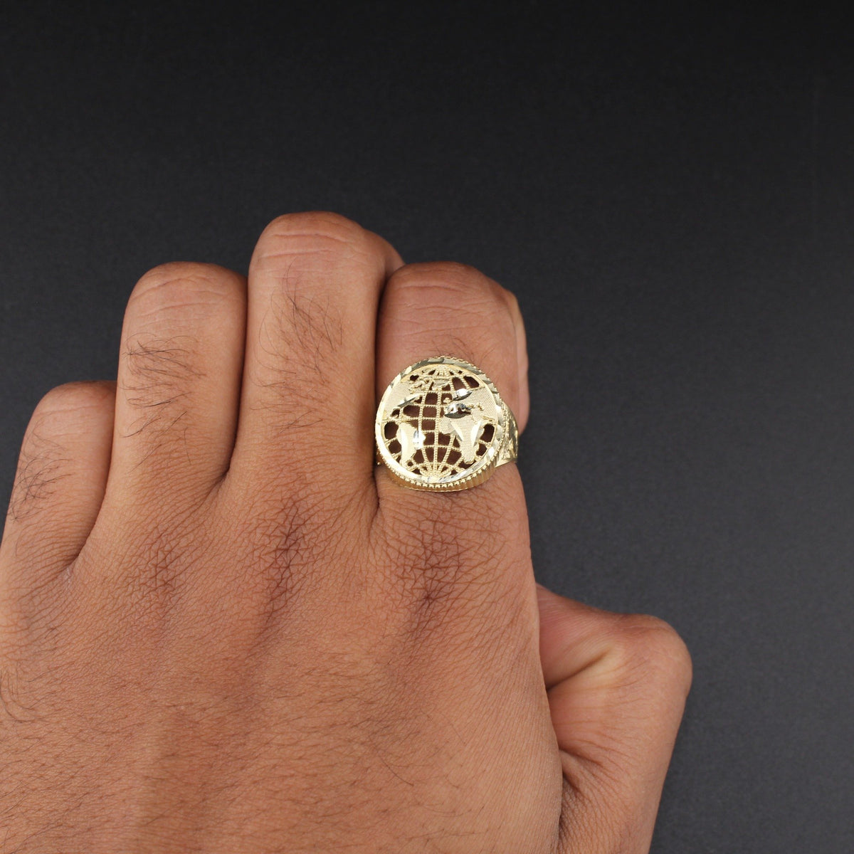 10K Gold Globe Ring