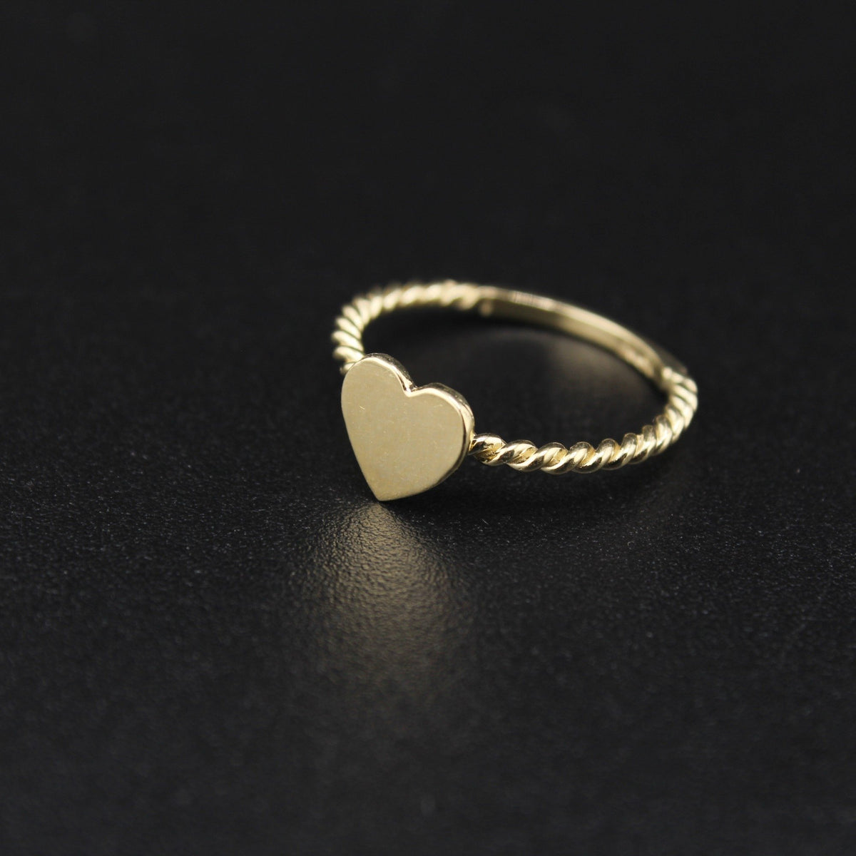 10K Heart Ring