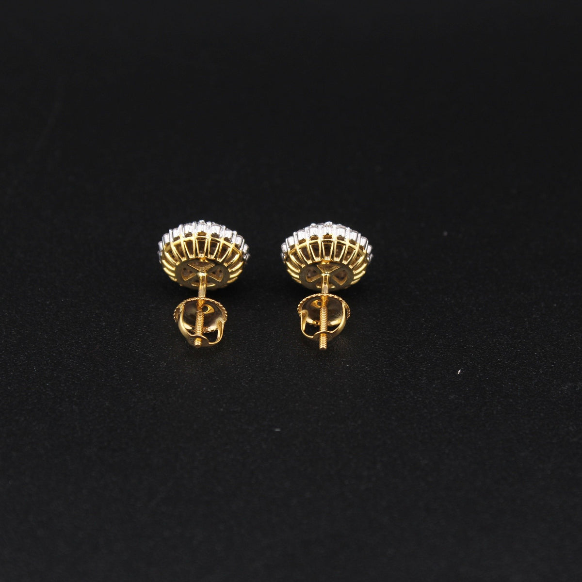 10K Diamond Earrings 0.76 CTW