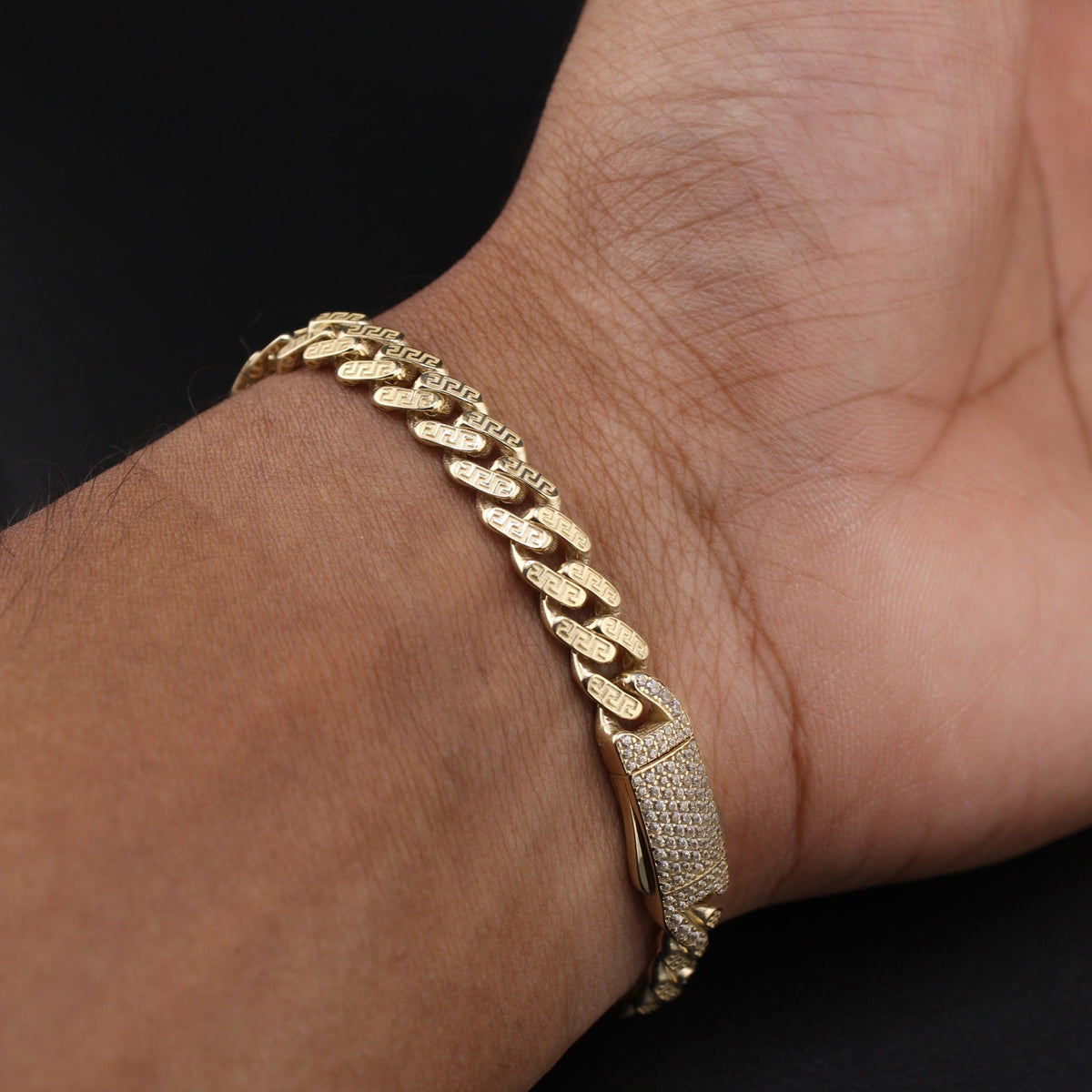 10K YG Greek Design Royal Monaco Bracelet 7in (6.8g) 7mm