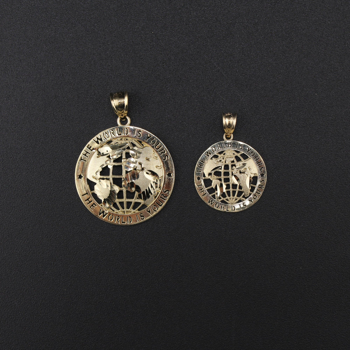 10K World Is Yours Pendant