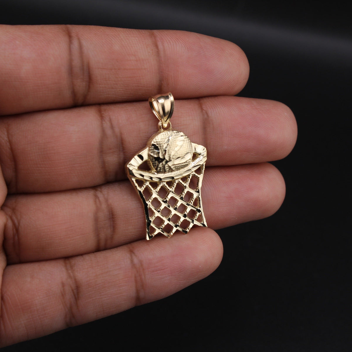 10K  Basketball Hoop Pendant