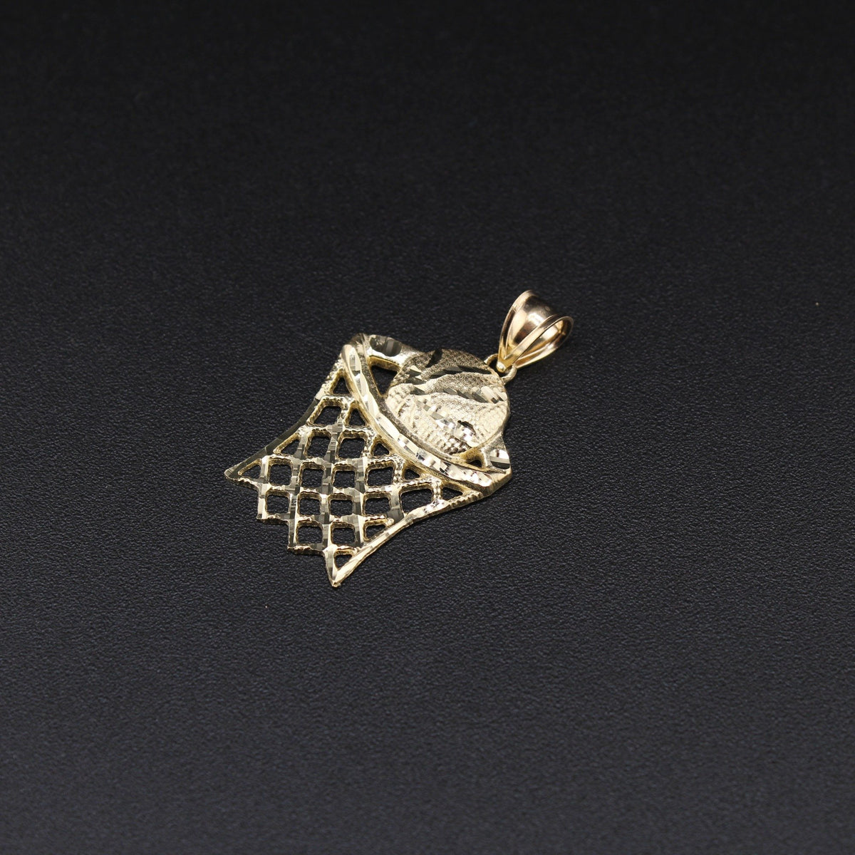 10K  Basketball Hoop Pendant