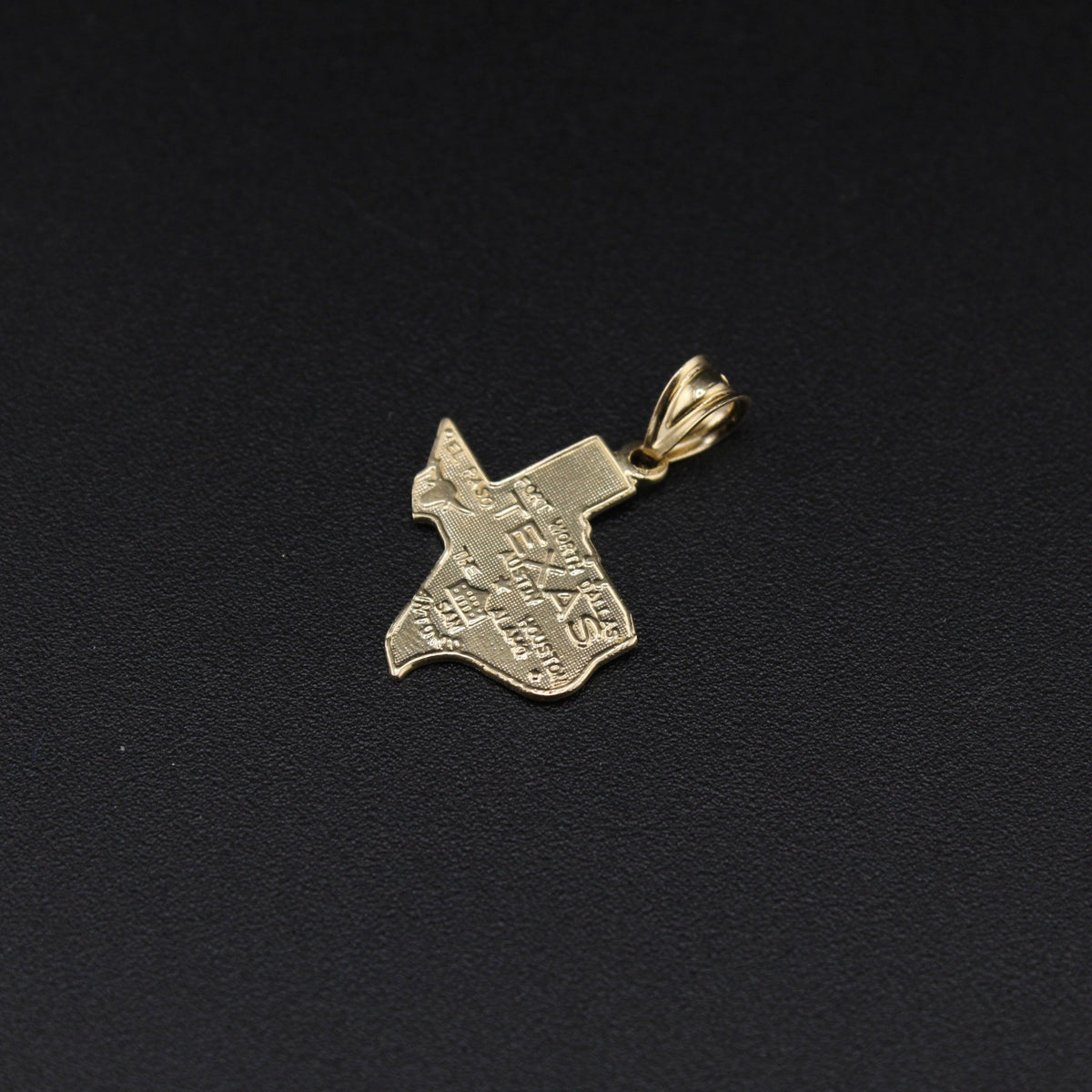 10K Texas Pendant (1.8g)
