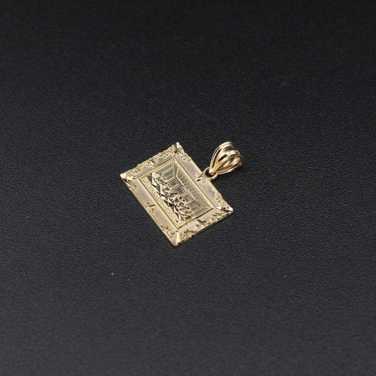 10K Last Supper Pendant
