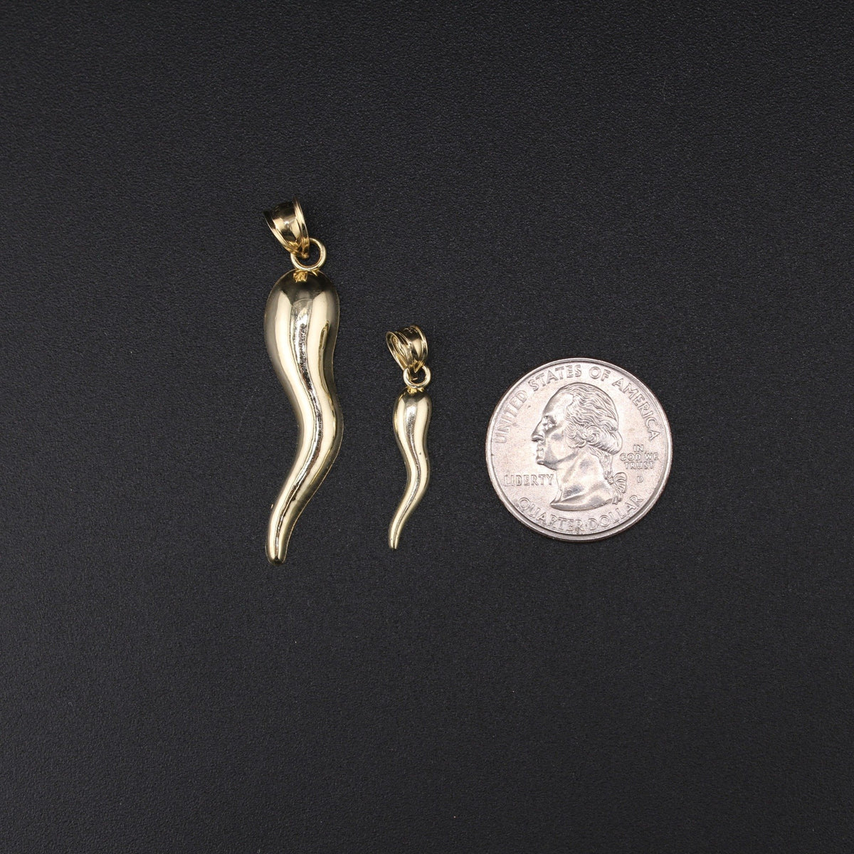 10K Cornicello Pendant