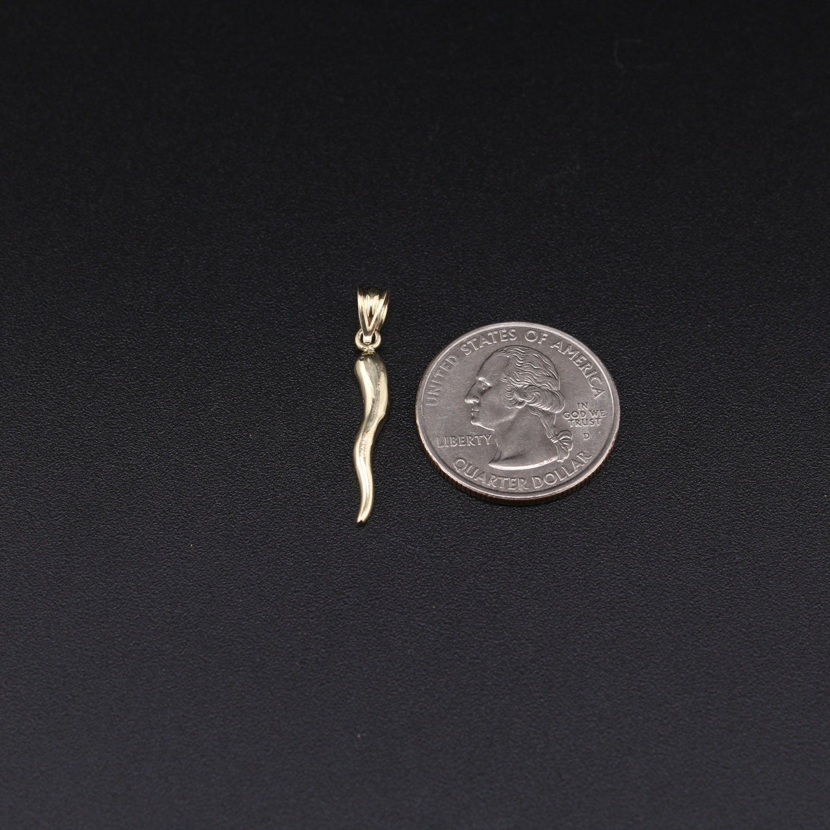 10K YG Solid Corn Pendant (1.7g)