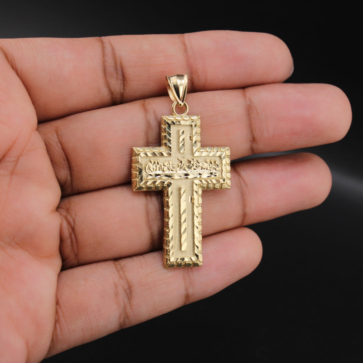 10K YG Cross Pendant (4.2g)