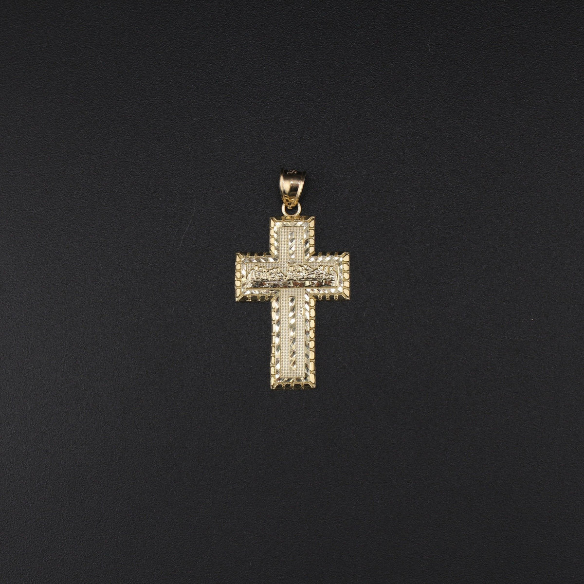 10K YG Cross Pendant (4.2g)