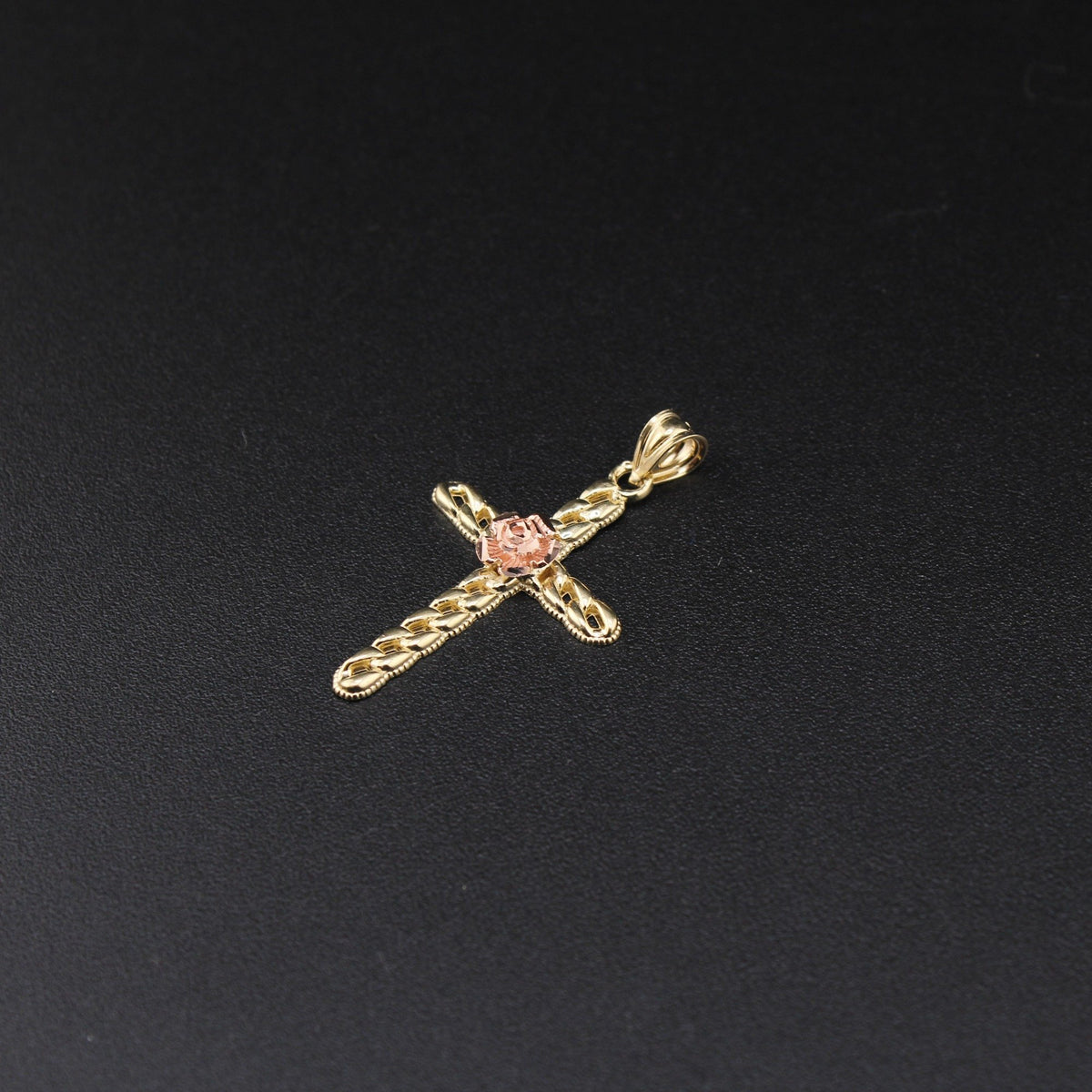 10K YG Cross Pendant (2.2g)