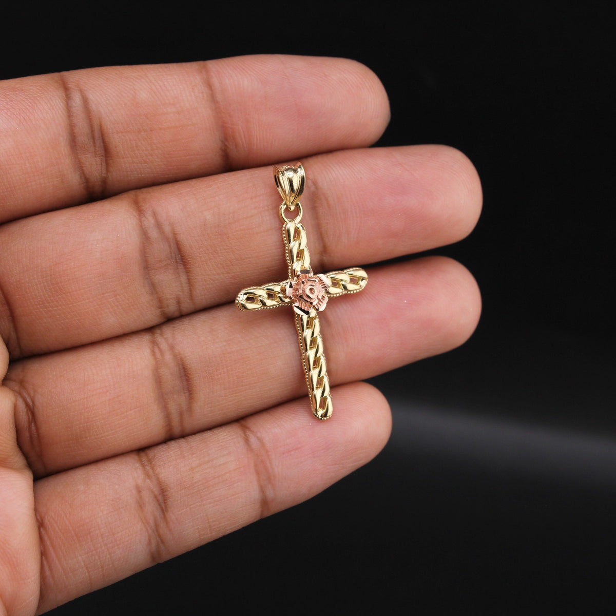 10K YG Cross Pendant (2.2g)