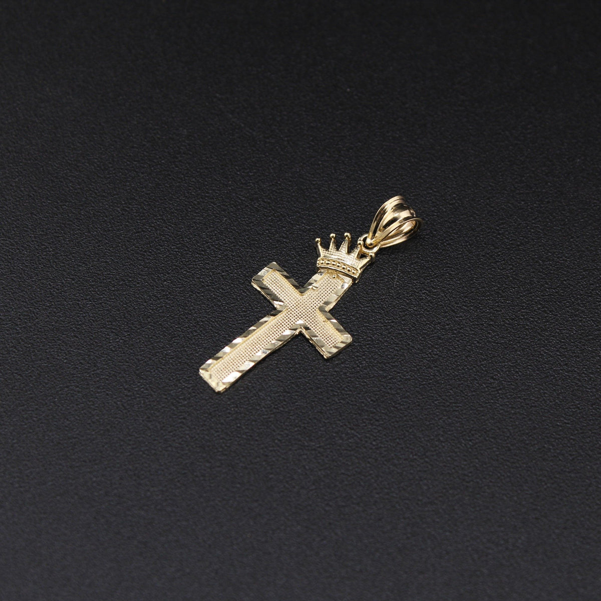10K YG Cross Pendant (1.1g)