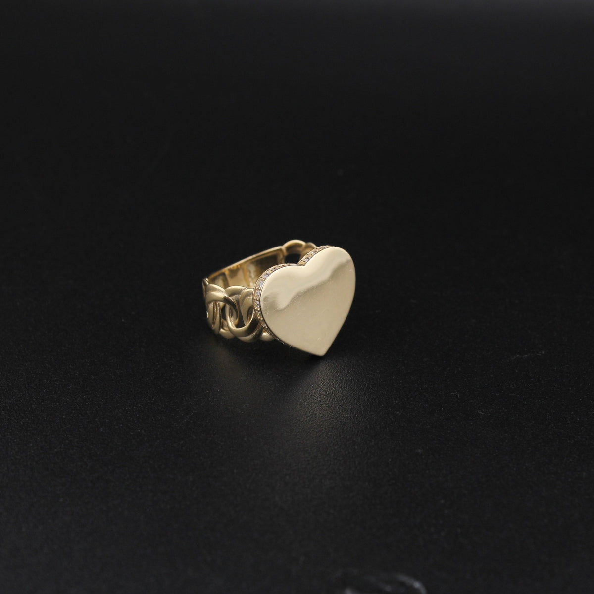 10K YG Heart Ring (3.8g)