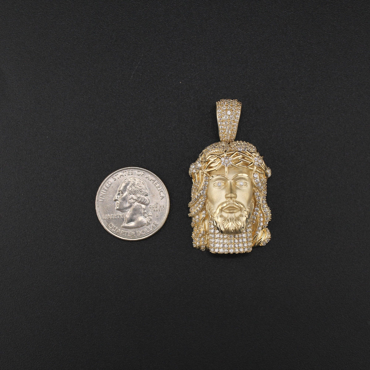 10K YG Jesus Pendant (13.5g)