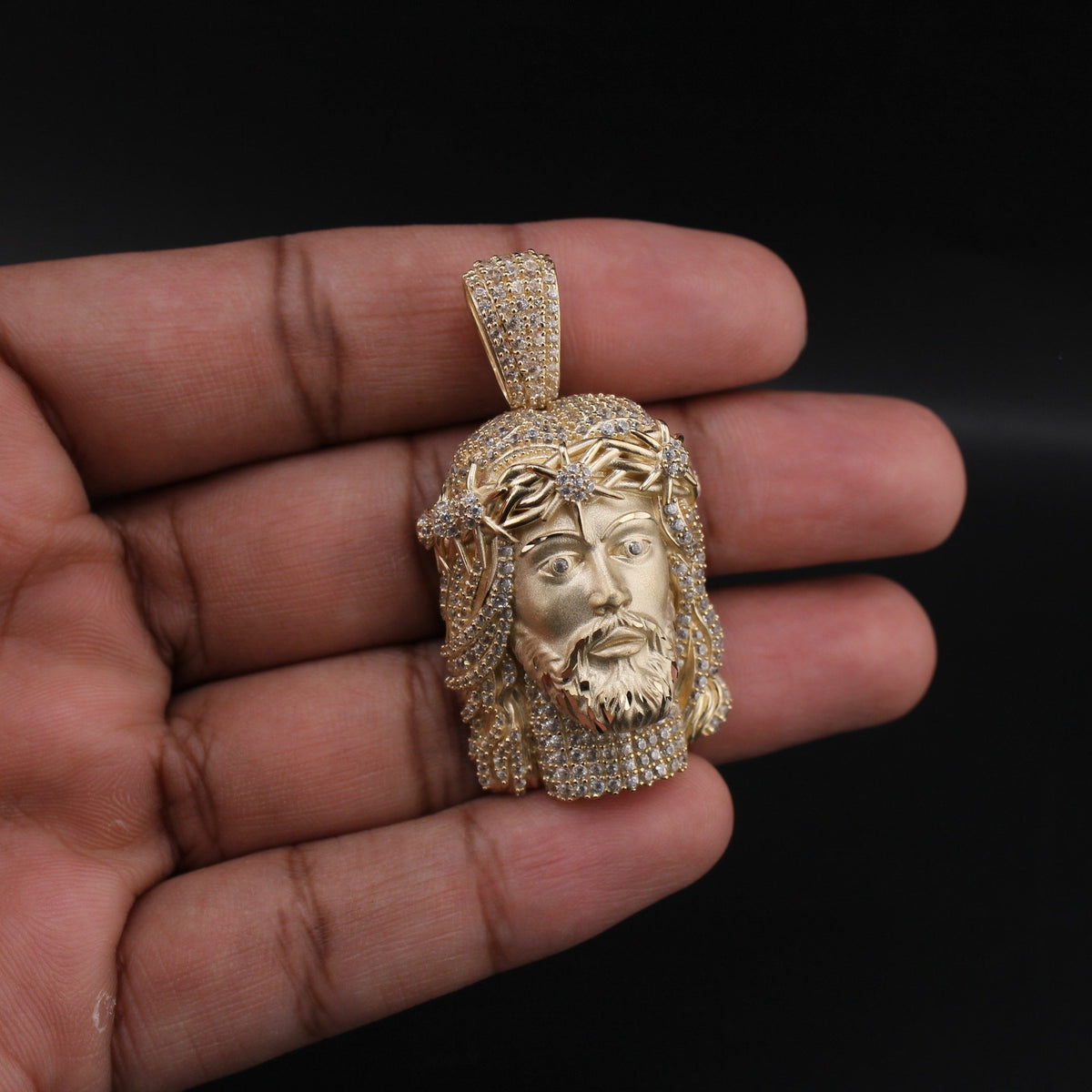 10K YG Jesus Pendant (13.5g)