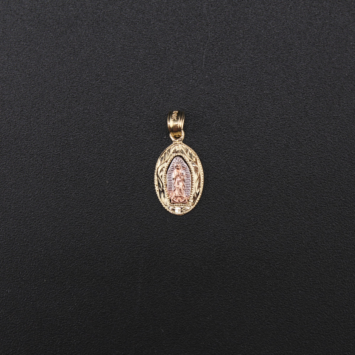 10K Pendant