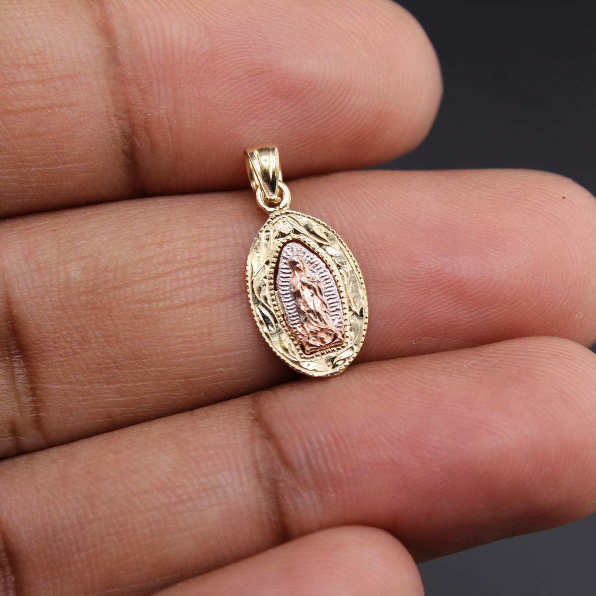 10K Pendant