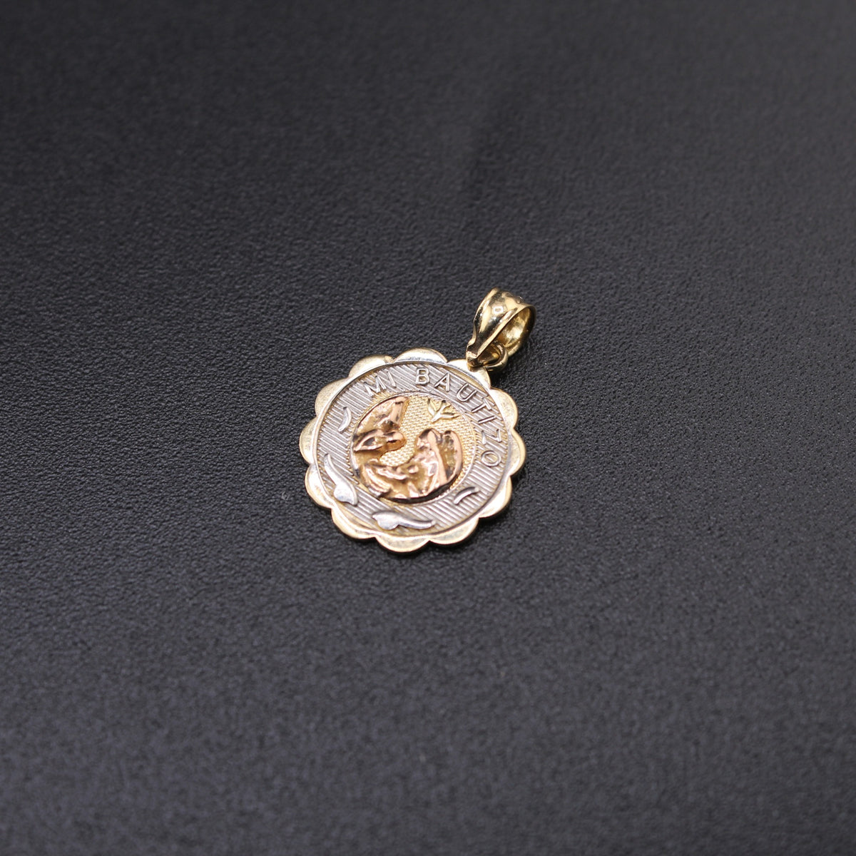 10K Bautizo TC Pendant