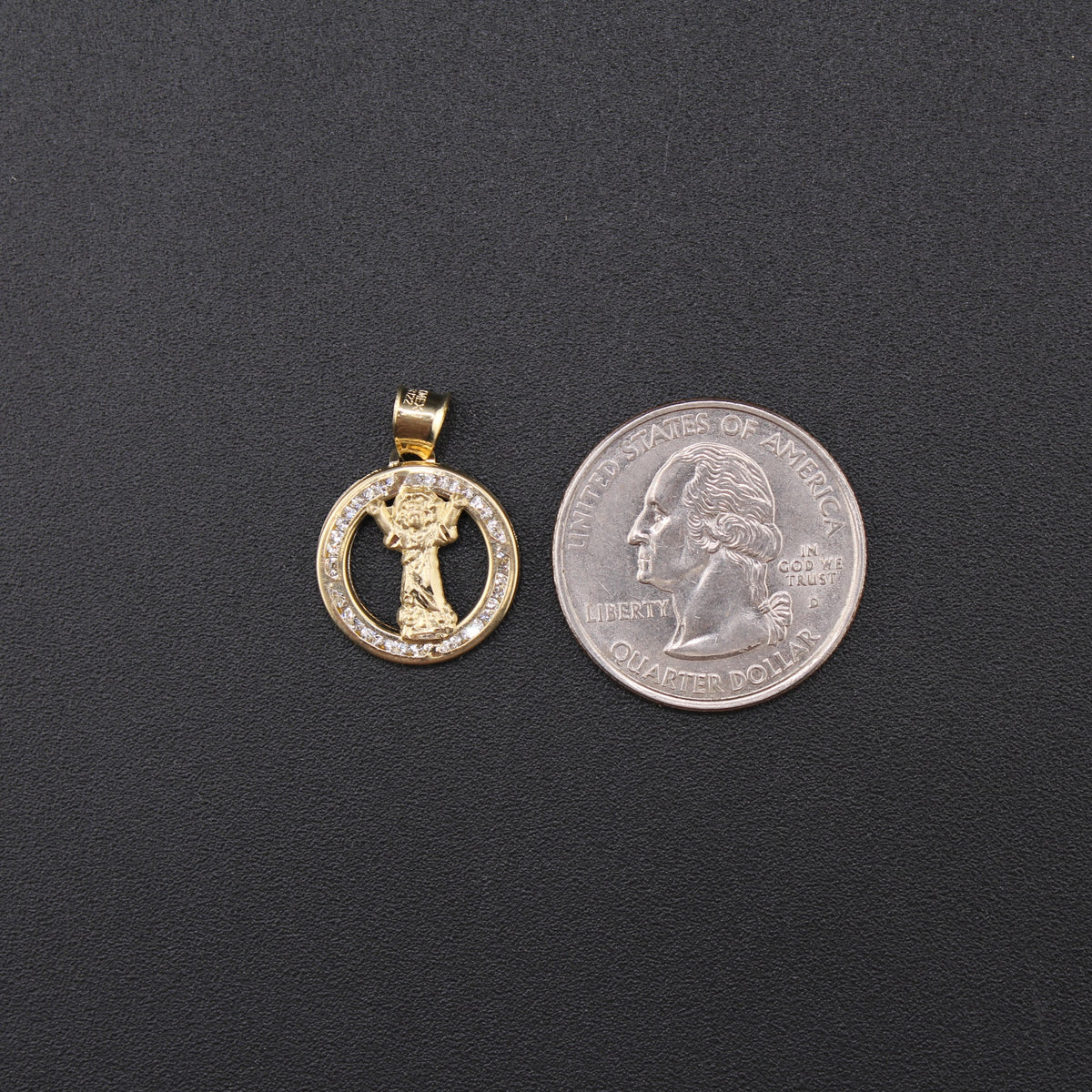 10K Divino Nino Pendant