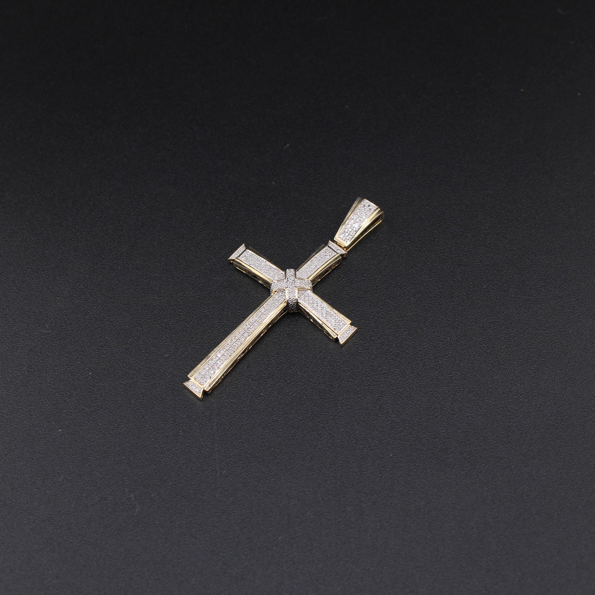 10K 0.49CTW Diamond Cross Pendant 5.2g YG