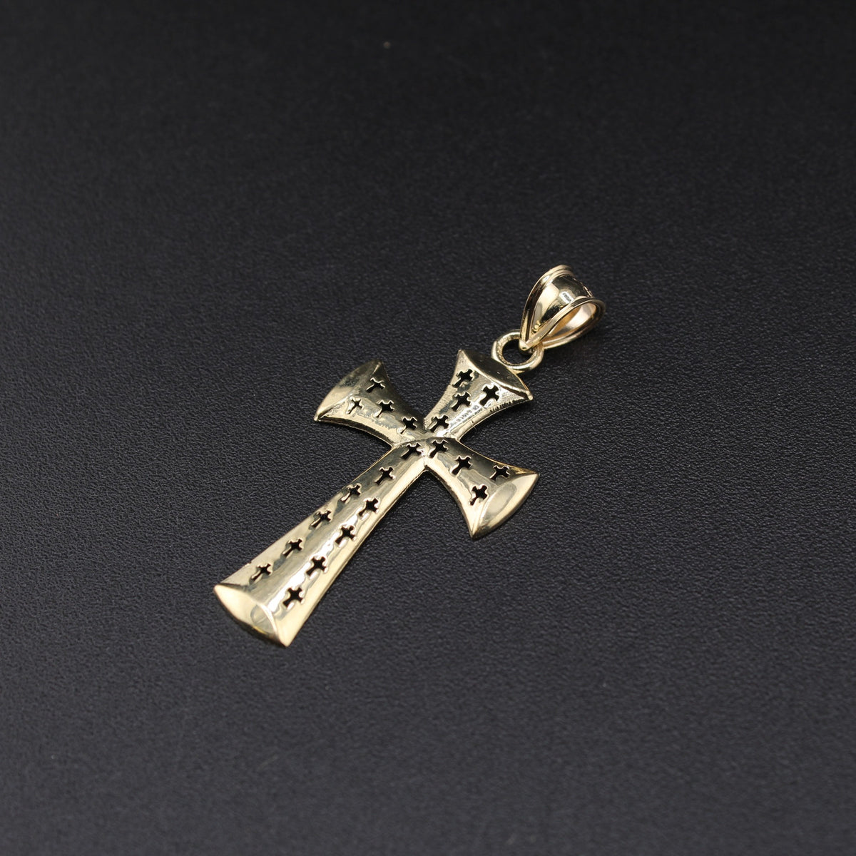 10K Cross YG Pendant