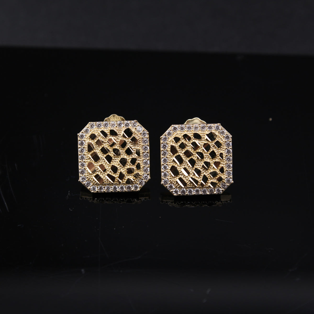 10K Studs Other 2.7g YG Earring