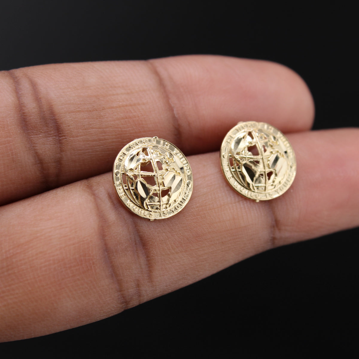 10K Studs Round 1.4g YG Earring