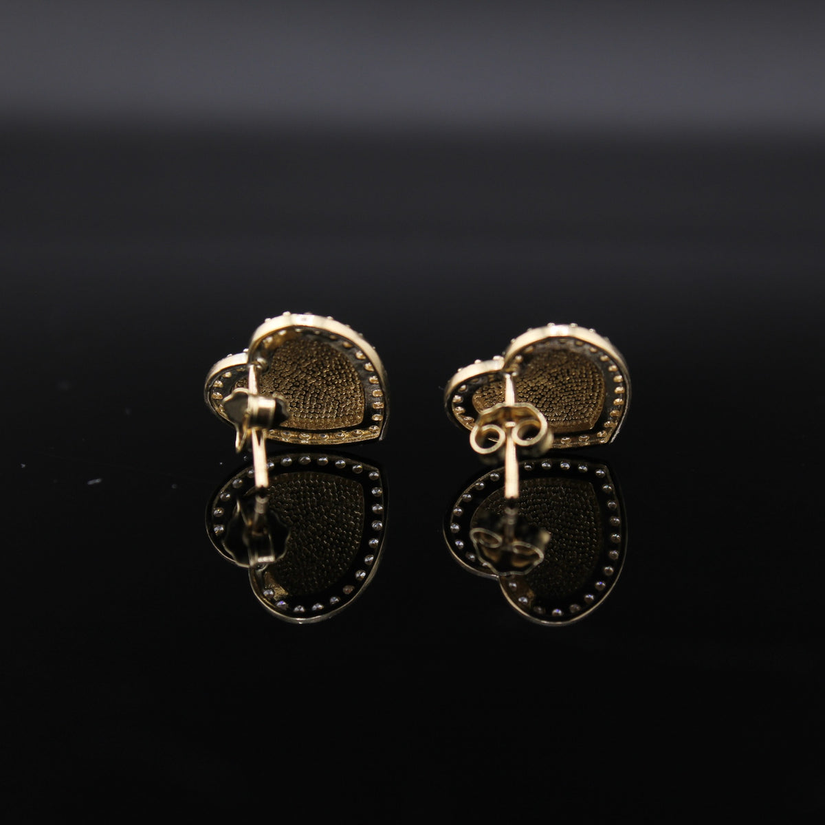 10K Studs Heart 2.2g YG Earring