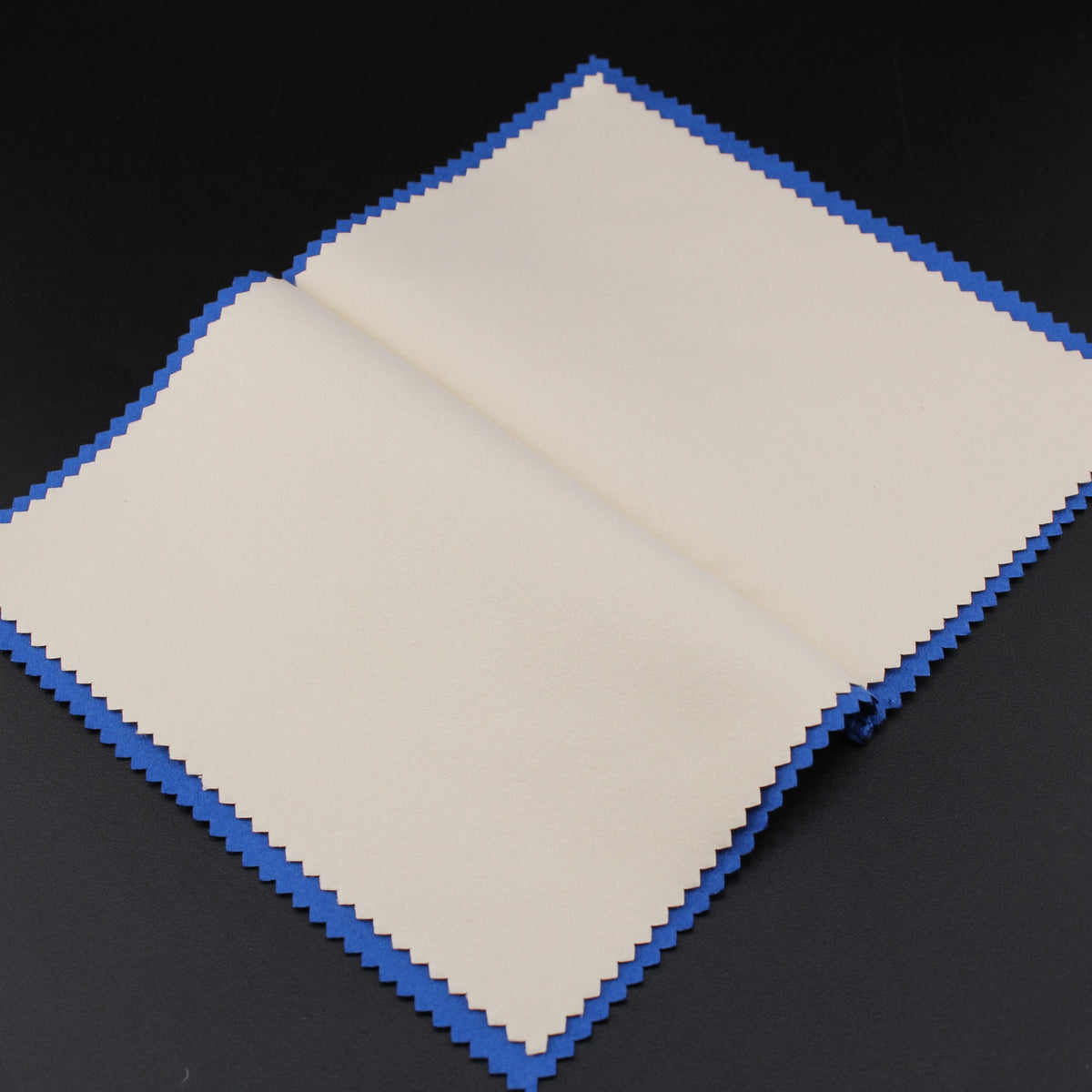 JEWELERY CLEANING CLOTH