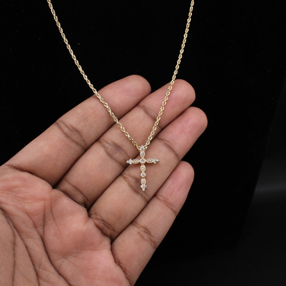 10K Pendant + Chain 4.7g YG Chain 22in