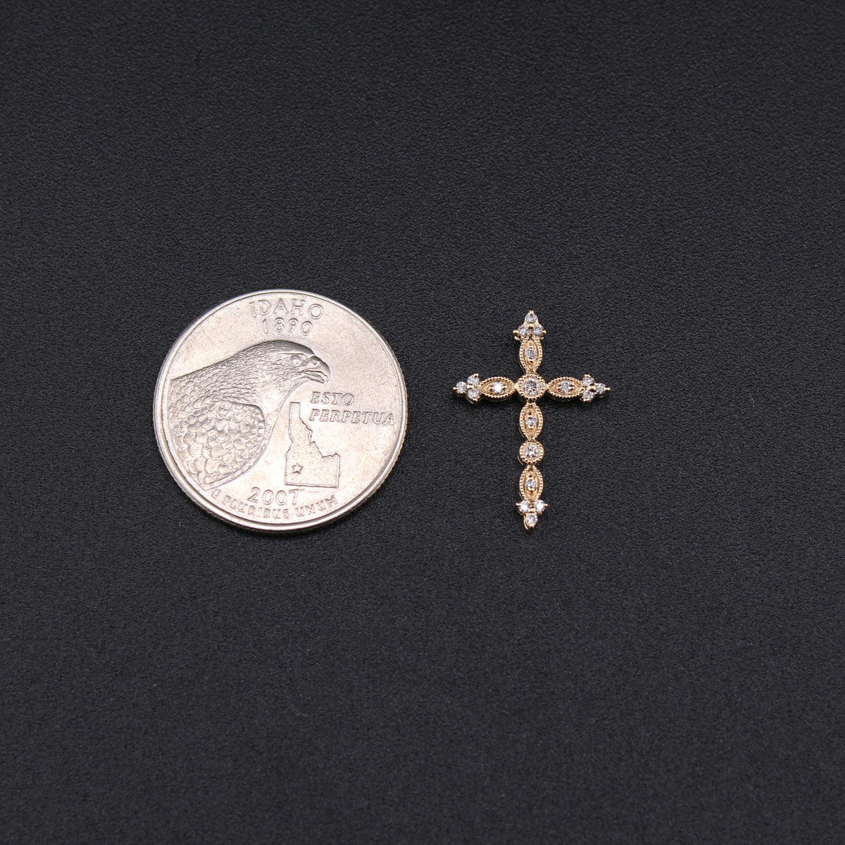 10K Pendant + Chain 4.7g YG Chain 22in