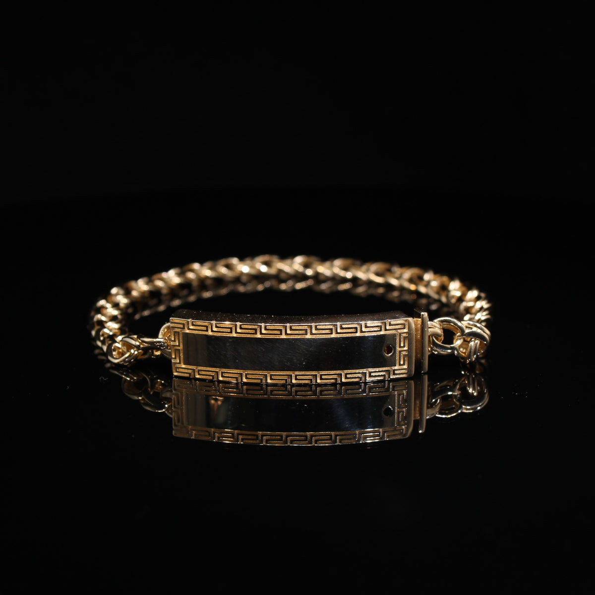 10K Chino 13.9g YG Bracelet 9in 7mm