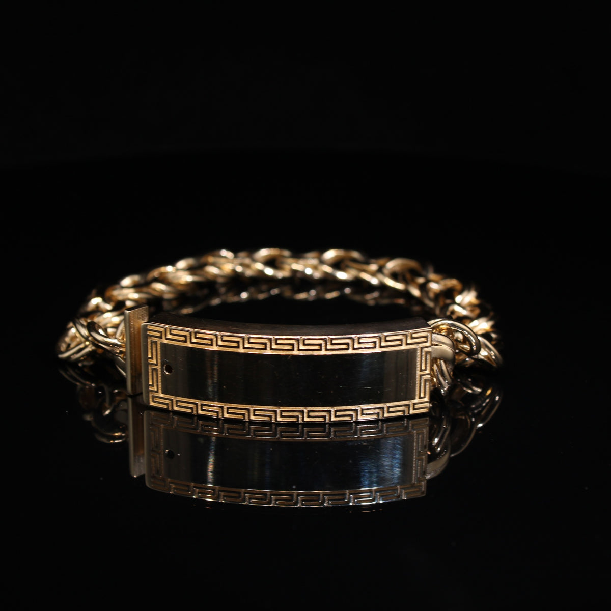 10K Chino 23.4g YG Bracelet 9in 11mm