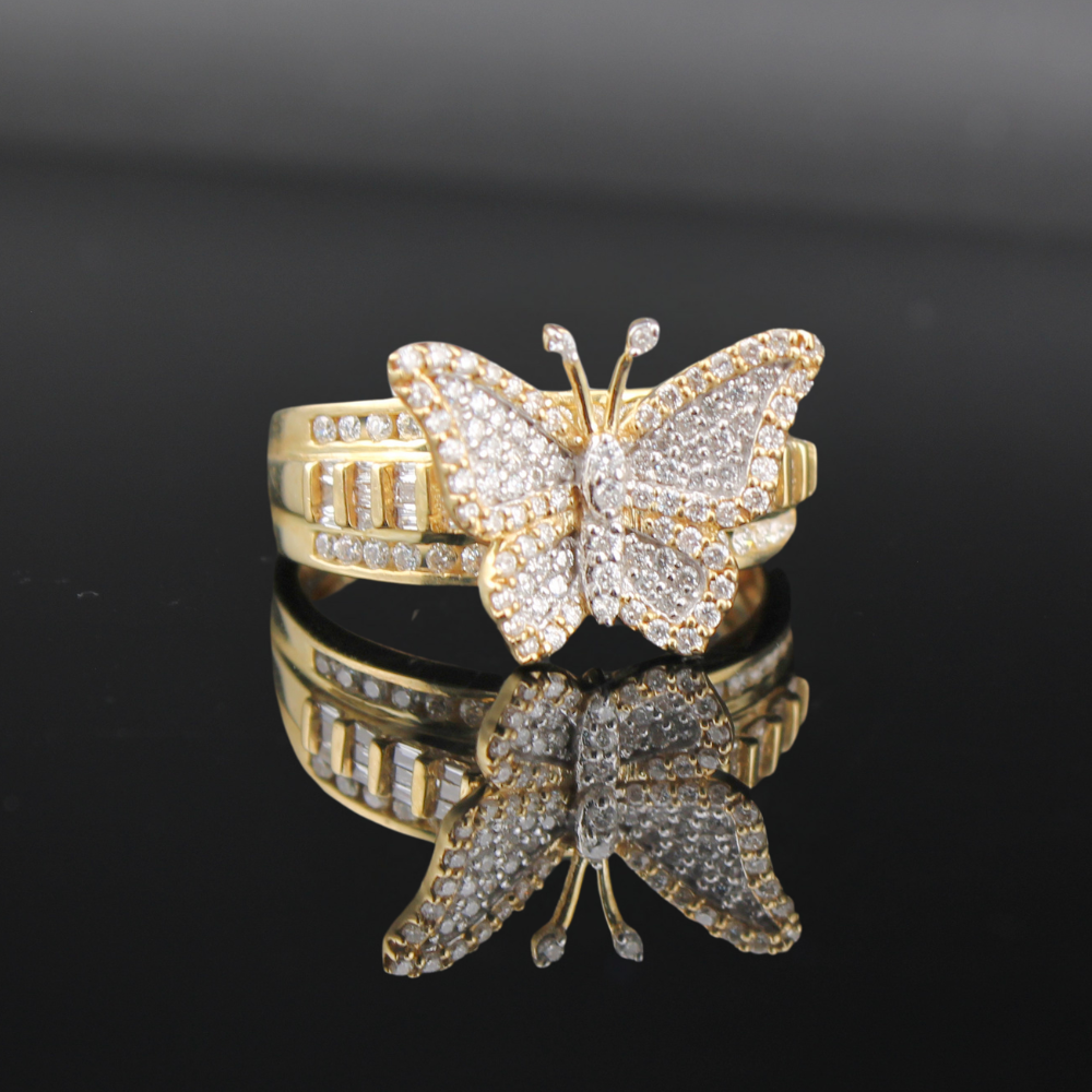 Anillo de mariposa de oro de 10K y diamantes reales