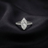 Anillo de oro blanco de 14 quilates con diamantes de laboratorio talla marquesa 2,57 CTW