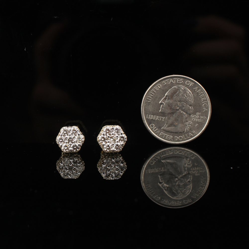Pendientes de oro de 10K con forma de flor y diamantes de 1.5 CTW