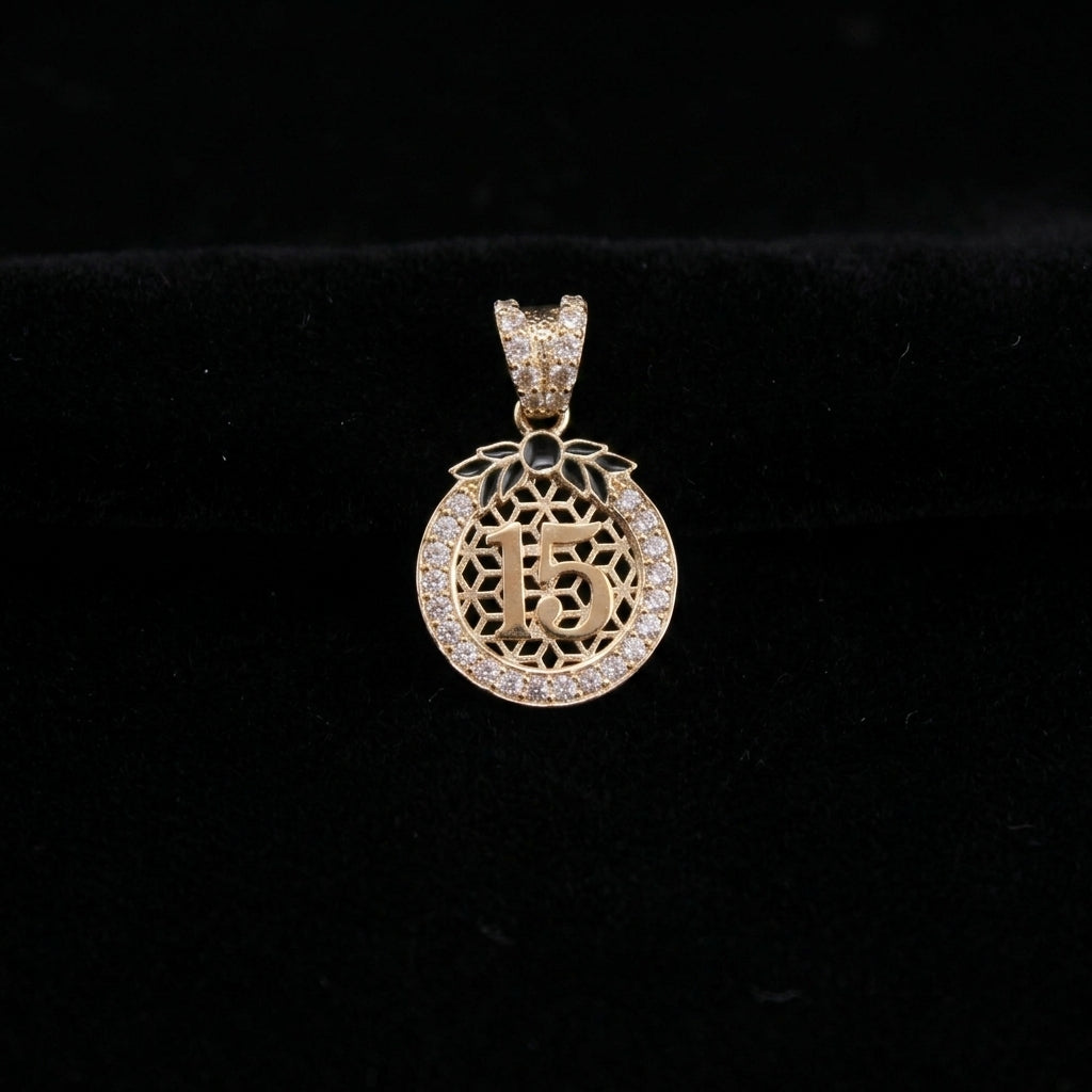 10K Quinceañera Pendant