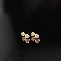Pendientes de oro de 14 quilates con forma de mini corazón rosa