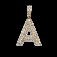 Letra "A" de diamante de oro de 10K real