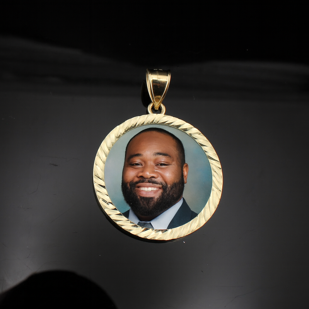 Colgante de oro de 10K real pequeño con fotografía