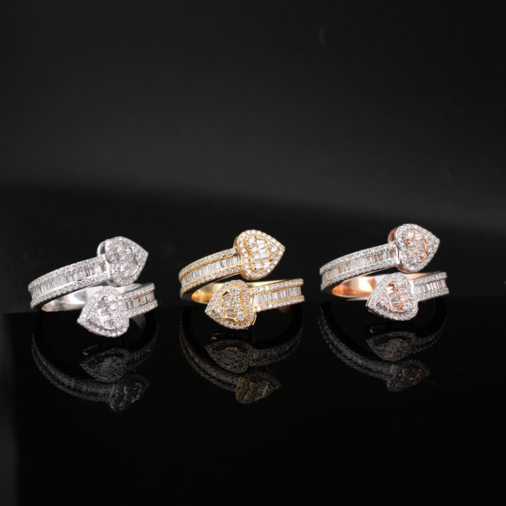 Anillo de doble corazón de diamante de oro de 10K real