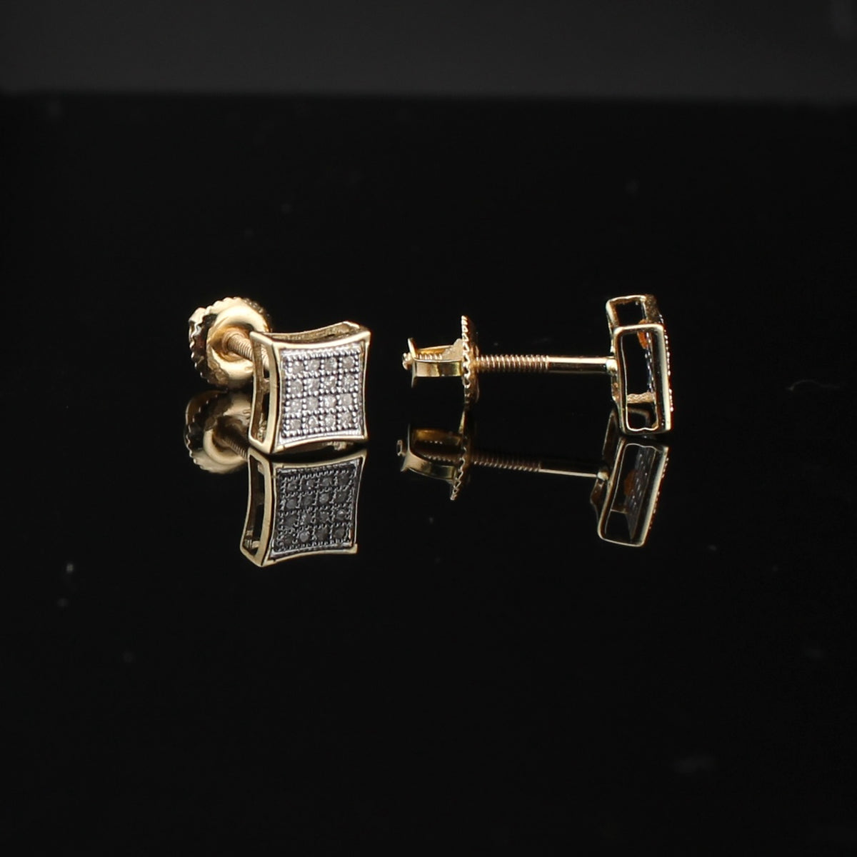 Aretes Cuadrados de Oro Real de 14K con Diamantes