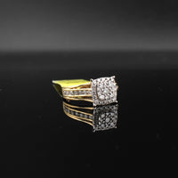 Anillo de oro de 10K con diamantes para mujer