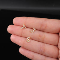 Pendientes de letras de oro de 10K con diamantes auténticos - Todas las letras