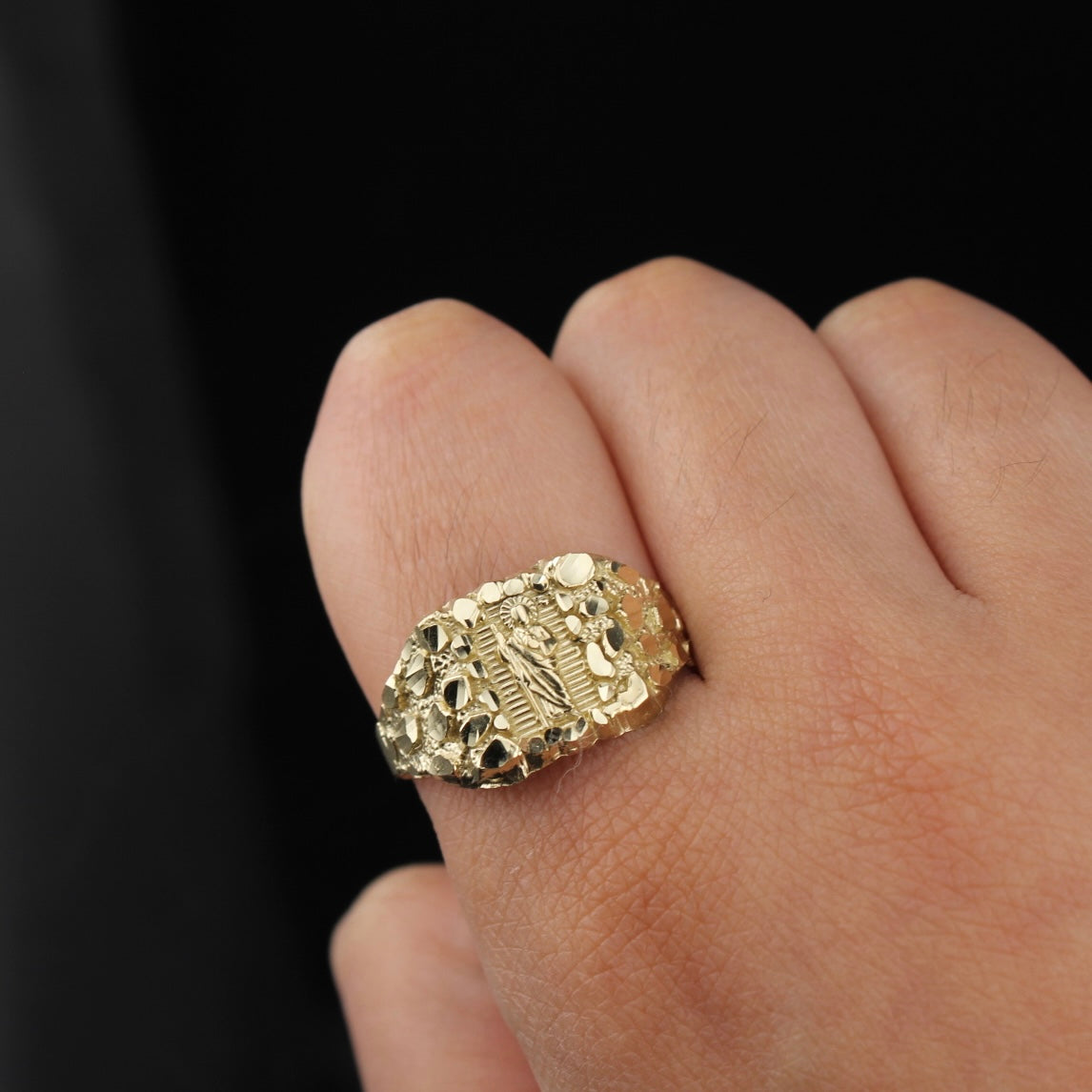 Anillo de Oro de 10K Genuino con Pepita de San Judas